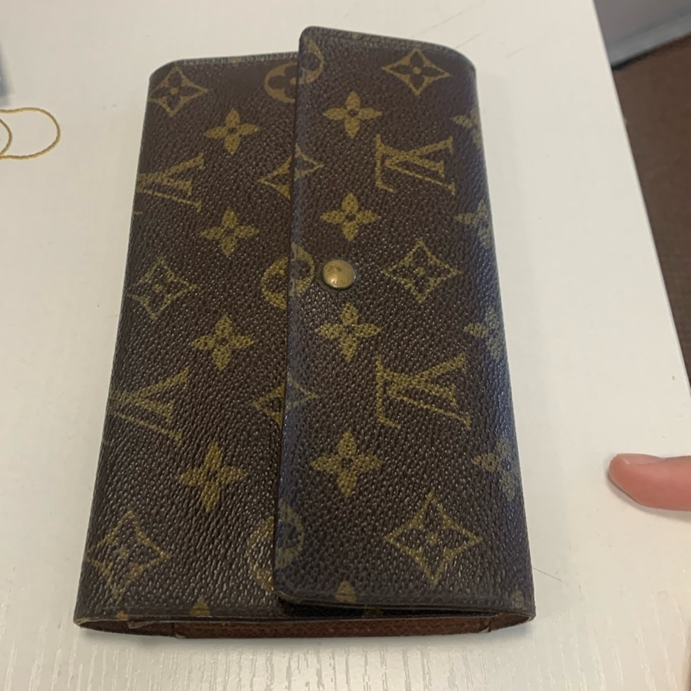 81473 Louis Vuitton Monogram International Wallet